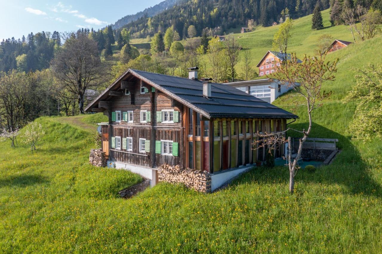 Haus Holzwurm Lägenhet Raggal Exteriör bild